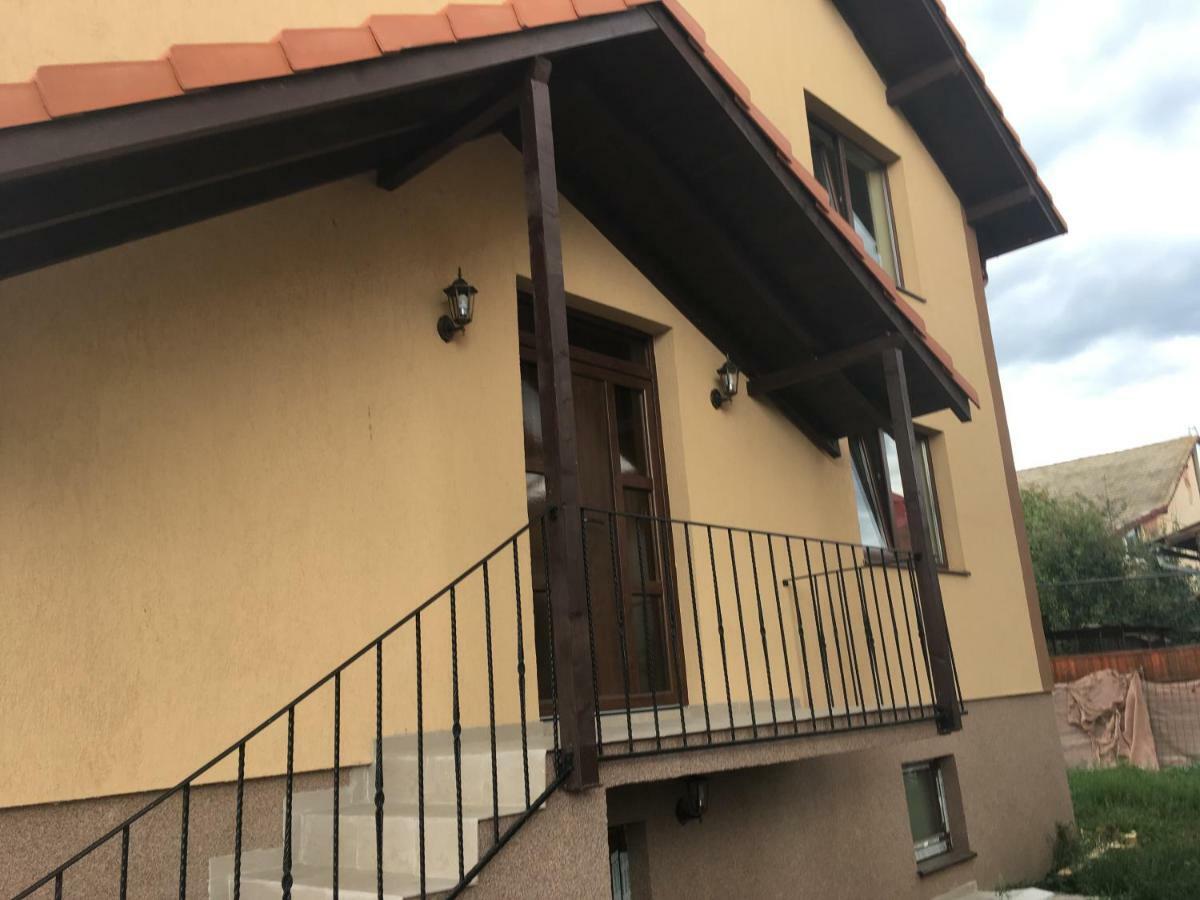 Вилла Casa In Zona Linistita, Campia Turzii Экстерьер фото