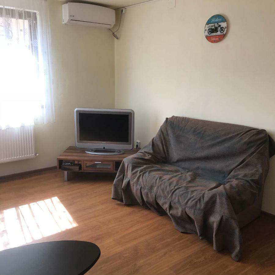 Вилла Casa In Zona Linistita, Campia Turzii Экстерьер фото
